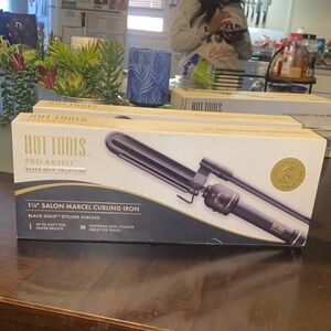 Hot Tools 1¼" Salon Marcel Curling Iron - Black Gold